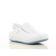 SJCARINNEjobskoLIGHTBLUEWHITE-01